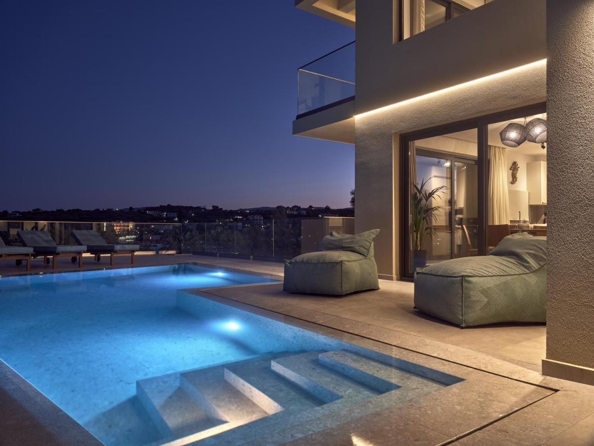 Uparati Villa - Hilltop Sea View Retreat ซีลีวี ภายนอก รูปภาพ